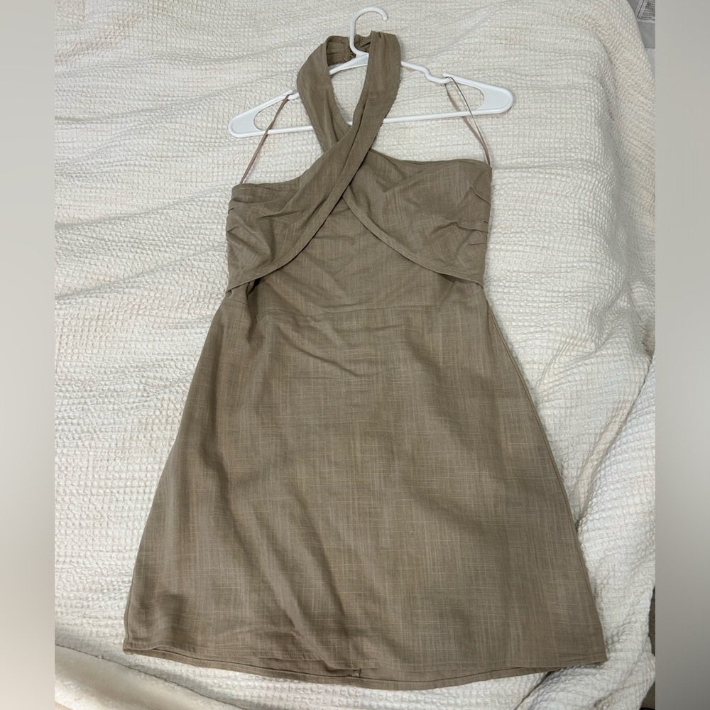 Le lis Blu Spero linen halter dress